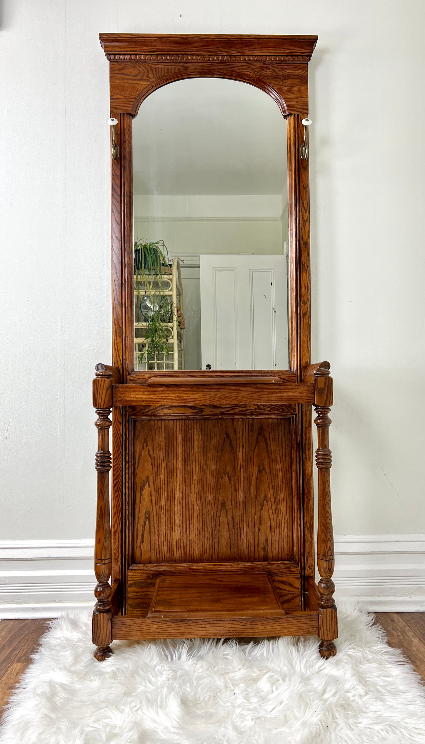 The Paco Hallway Tree