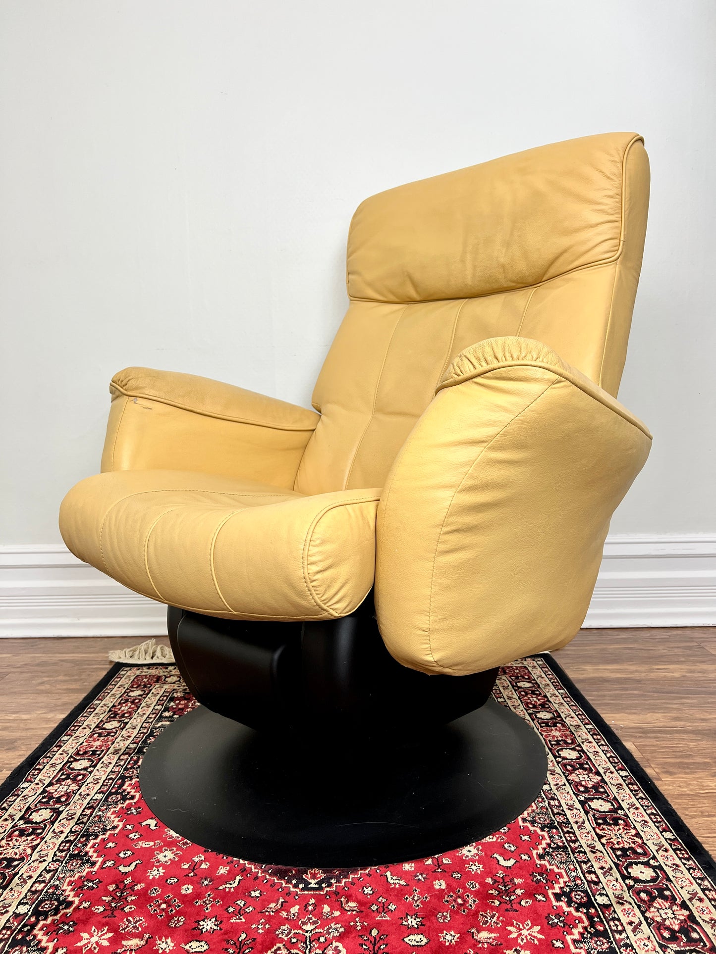 The Colonel Custard Armchair & Ottoman