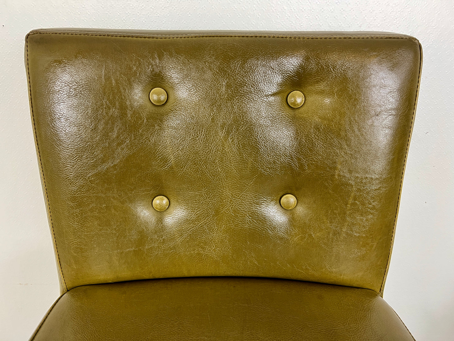 The Perfectly Pesto Stools