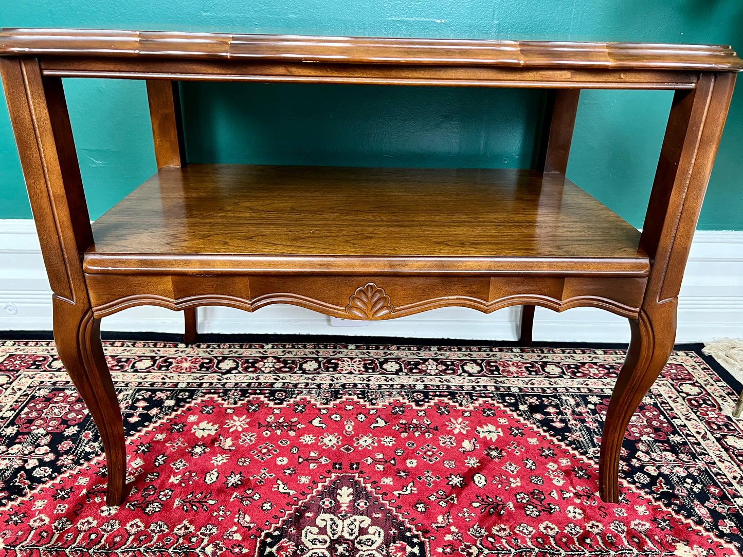 The Fan Tastic Table