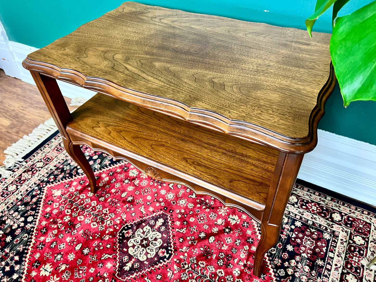 The Fan Tastic Table