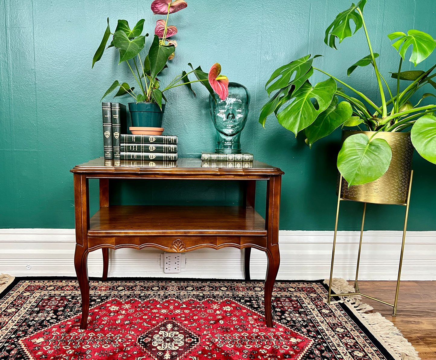 The Fan Tastic Table