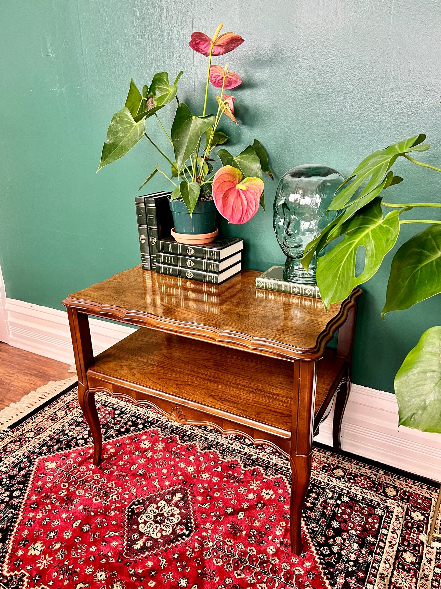 The Fan Tastic Table