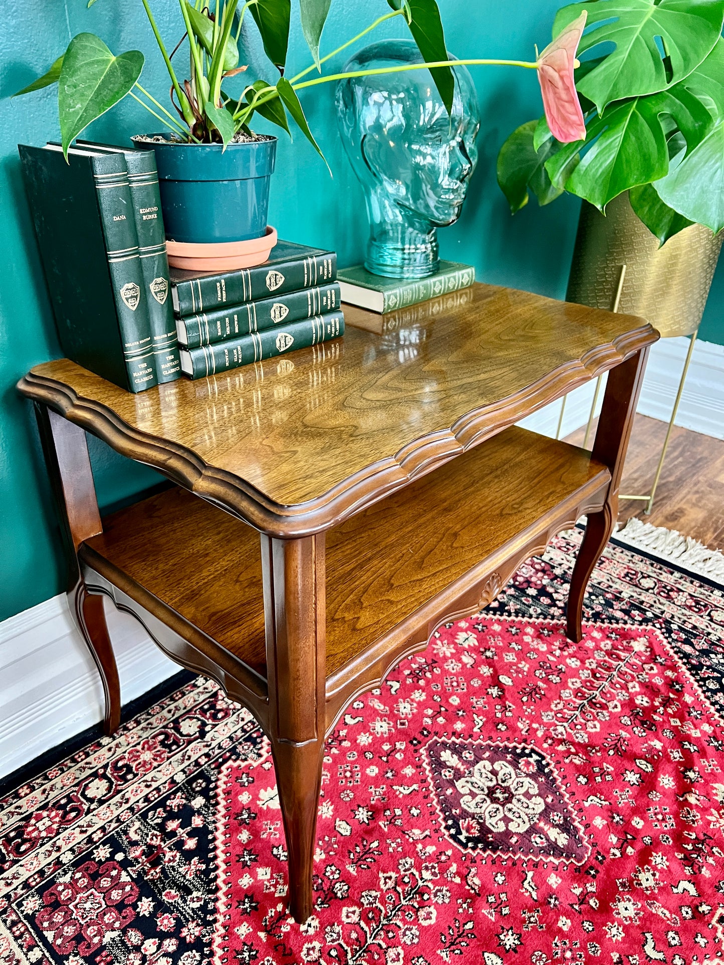 The Fan Tastic Table