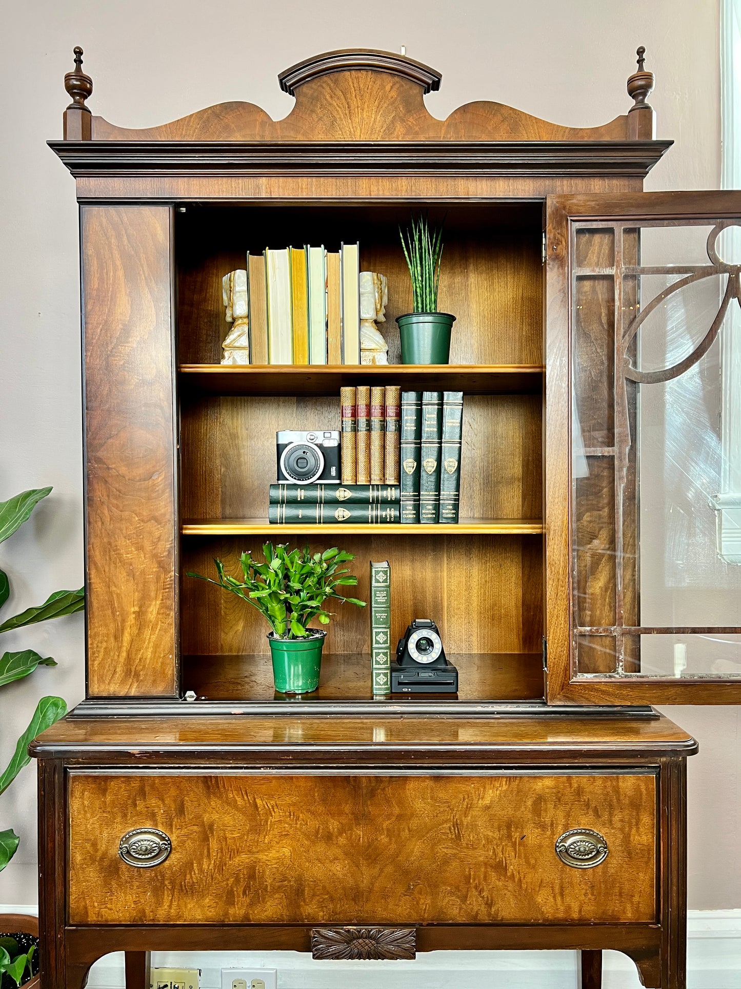 The Mariposa Cabinet