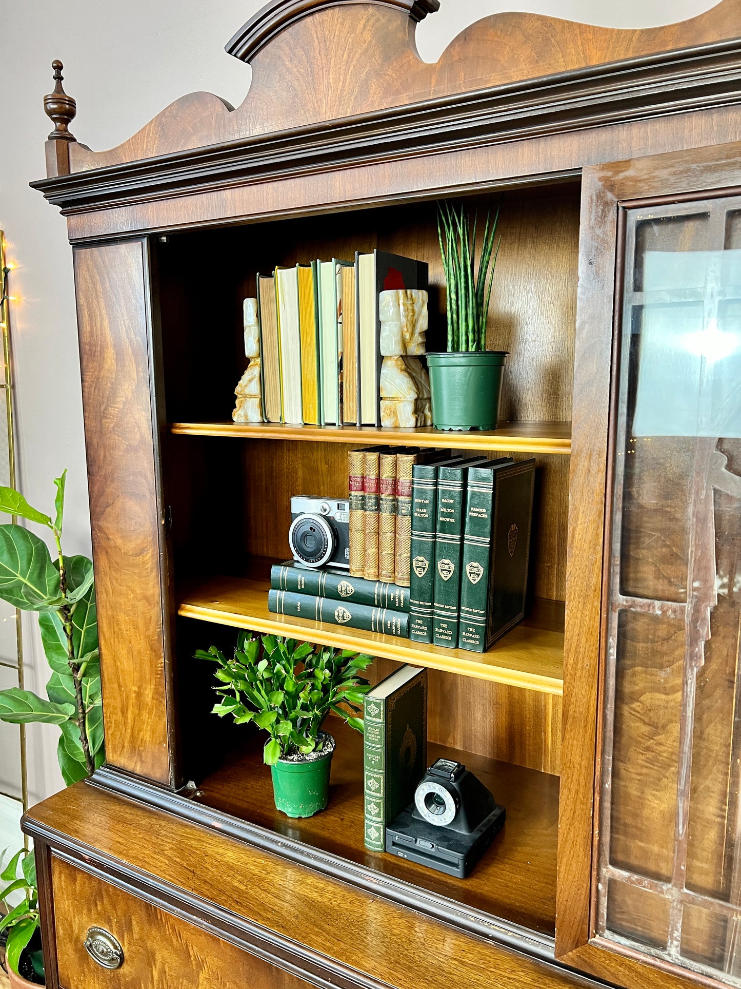 The Mariposa Cabinet