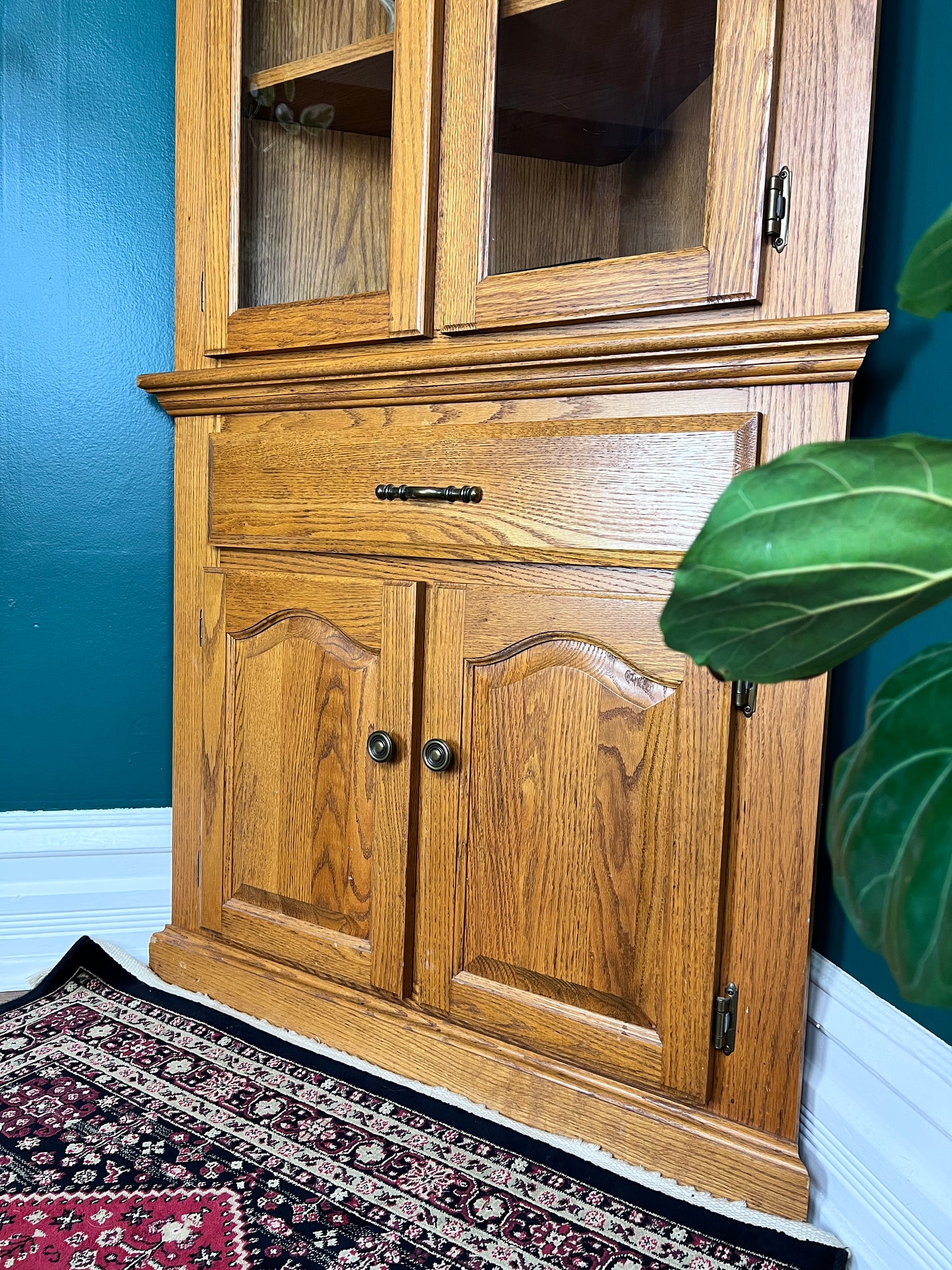 The Carlton Corner Cabinet
