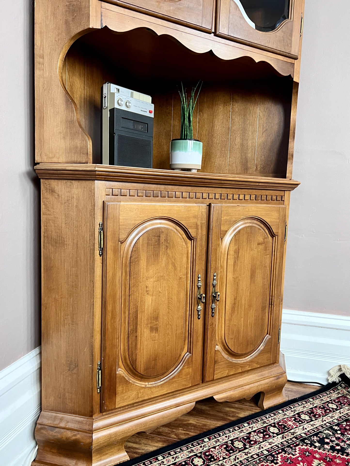 The Giancarlo Corner Cabinet