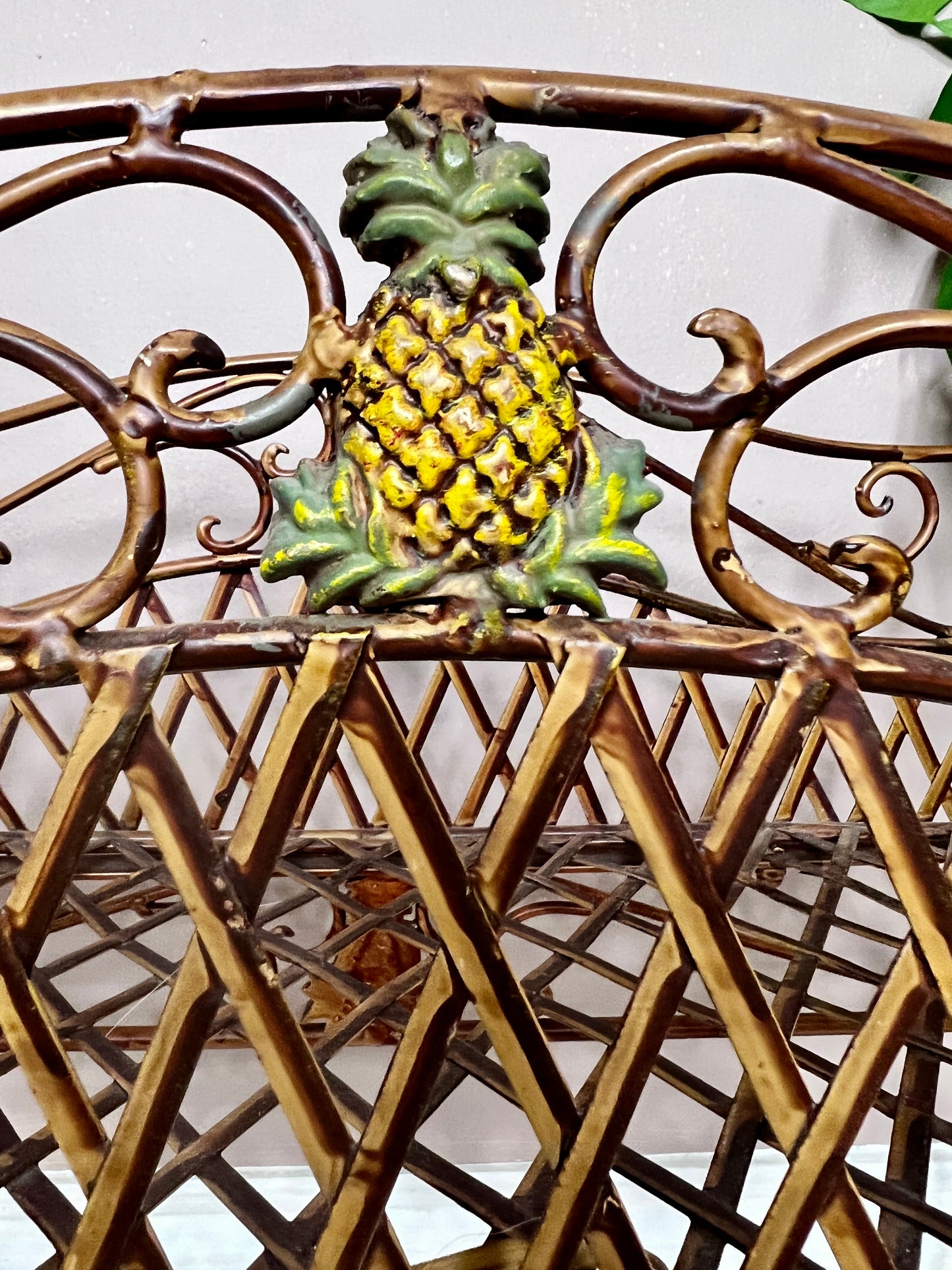 The Pineapple Plant Stand