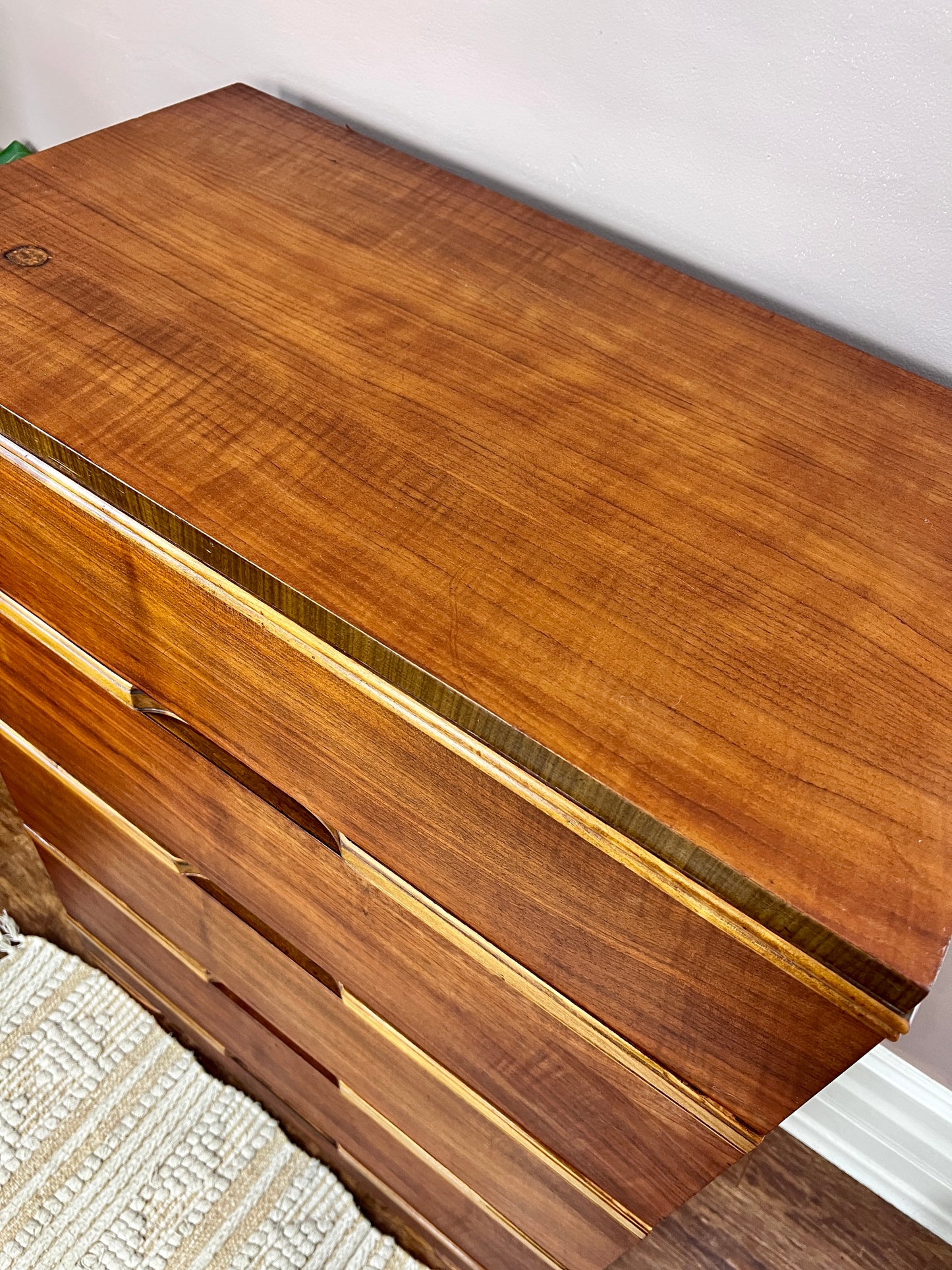 The Portland Dresser