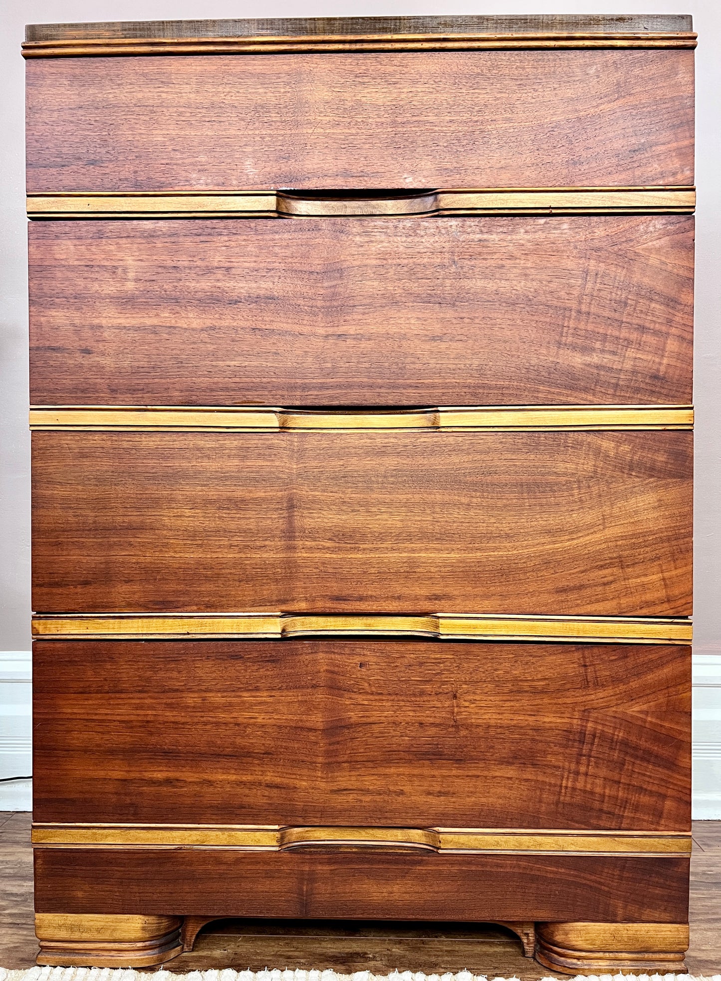 The Portland Dresser