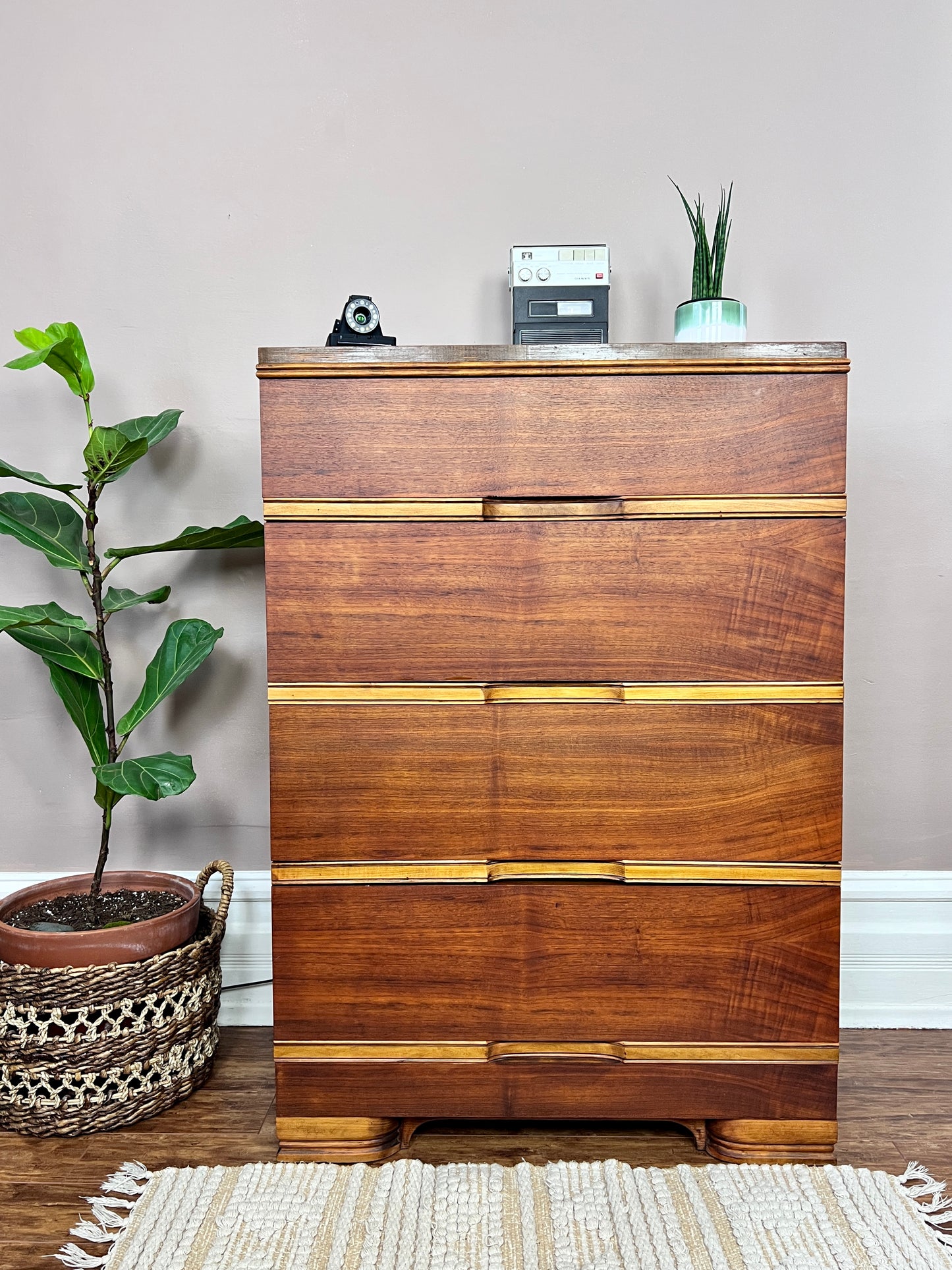 The Portland Dresser