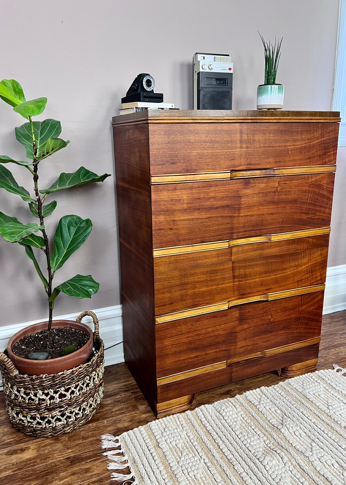 The Portland Dresser