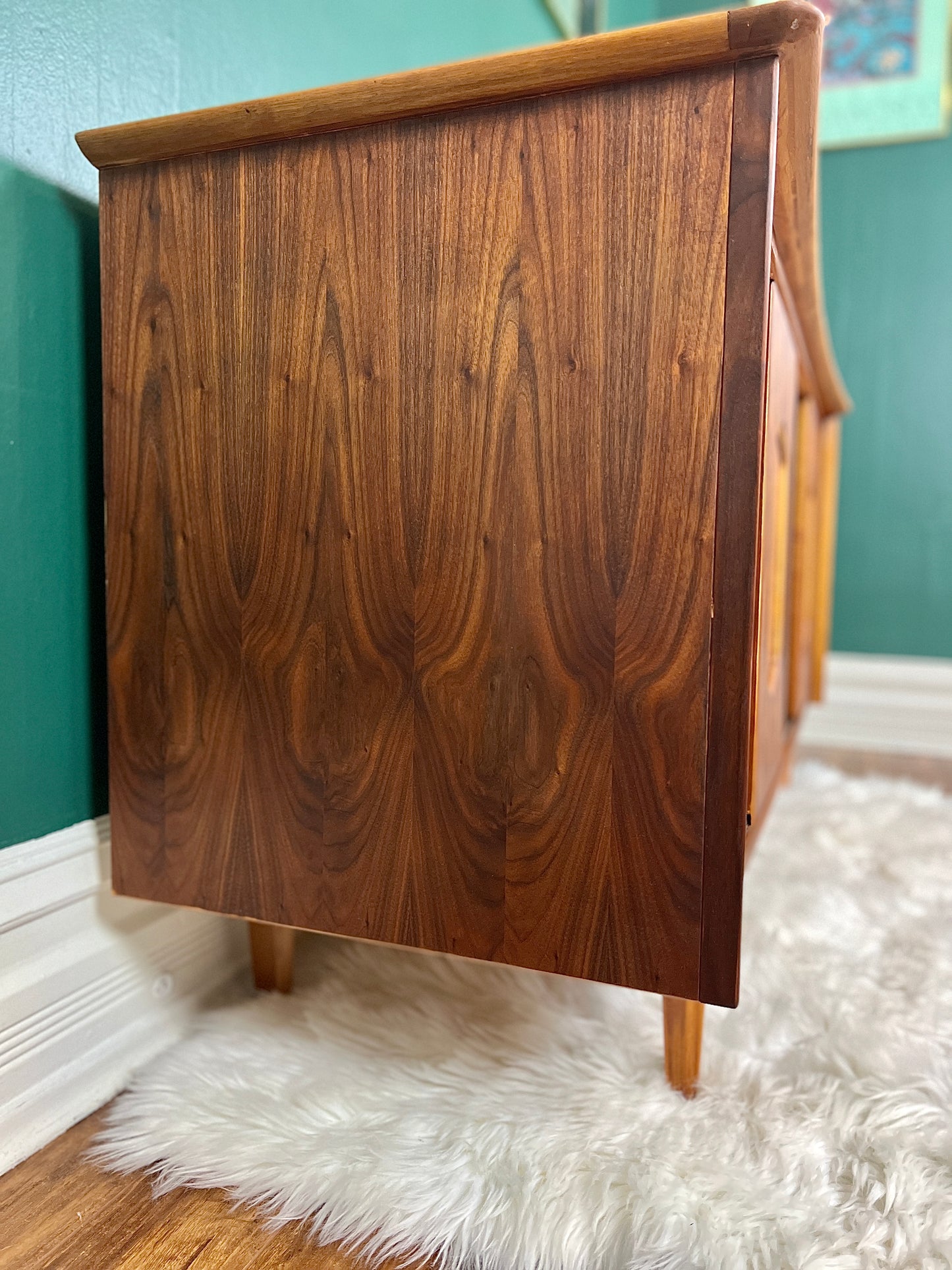 The Larsen Dresser