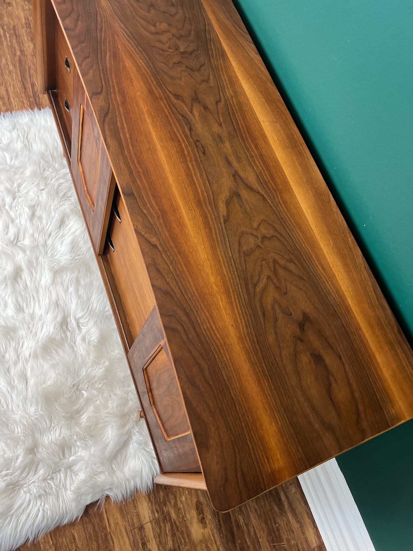 The Larsen Dresser