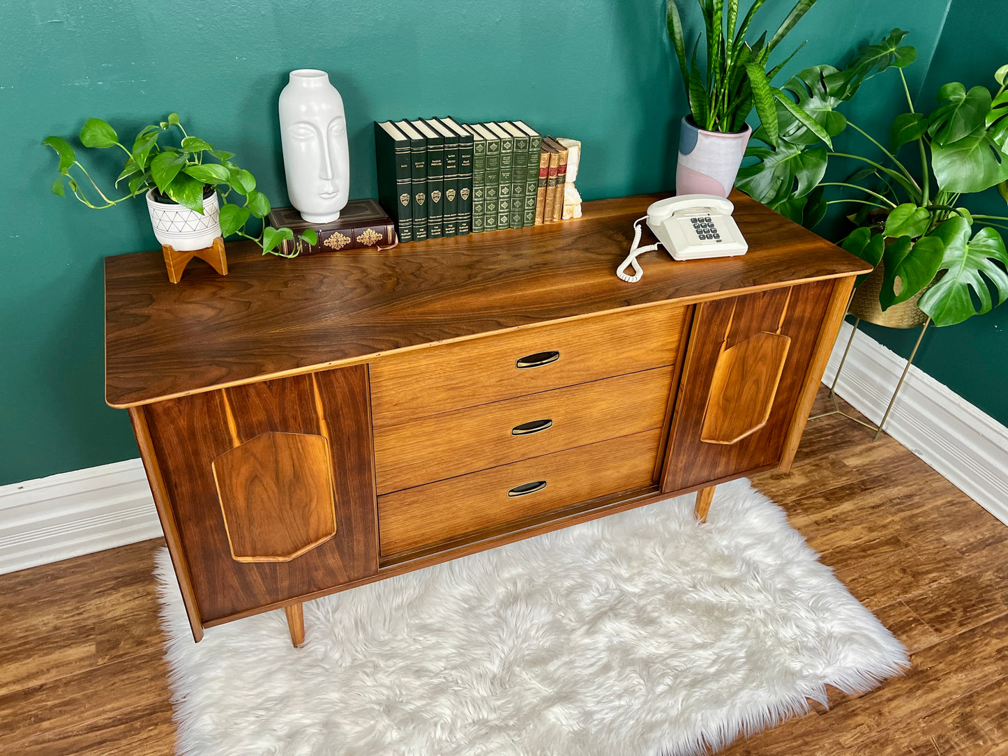 The Larsen Dresser