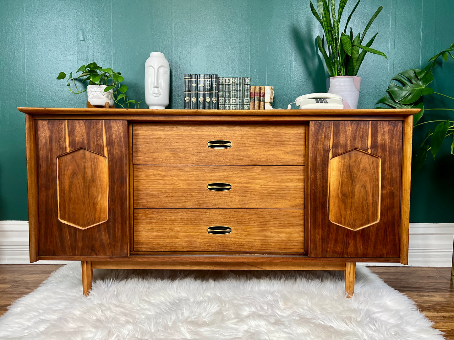 The Larsen Dresser