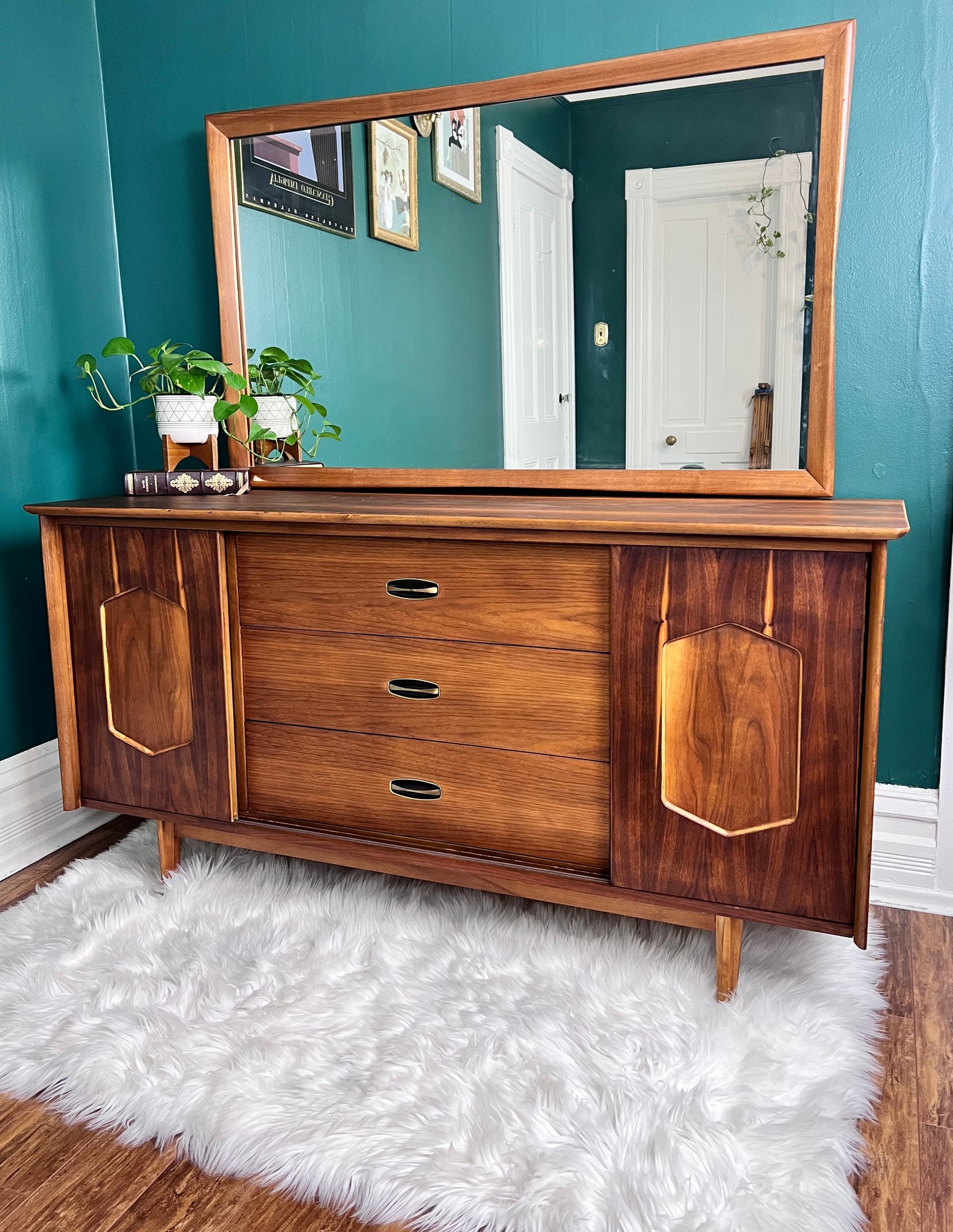 The Larsen Dresser