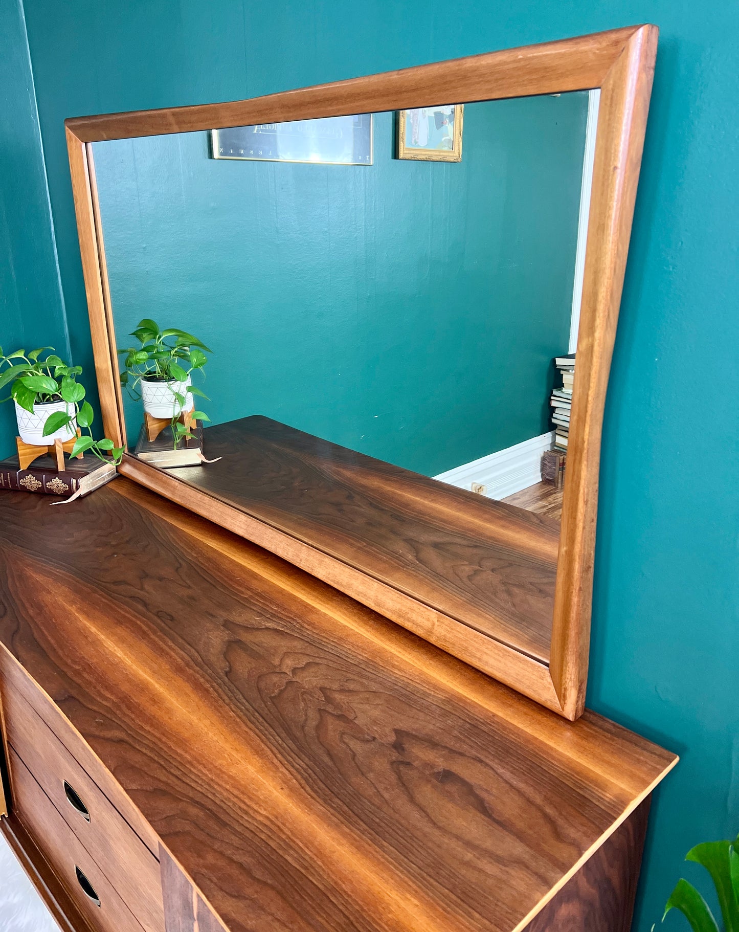 The Larsen Dresser