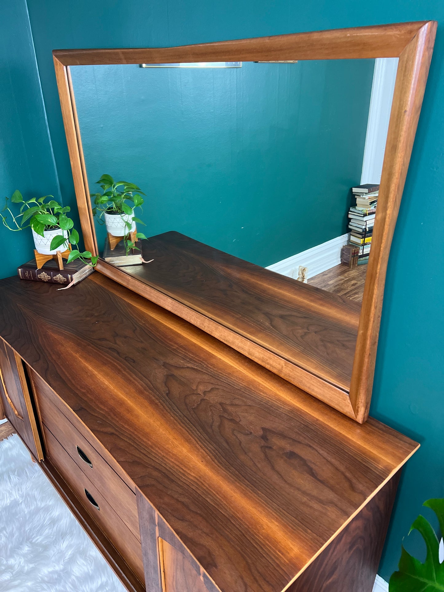 The Larsen Dresser