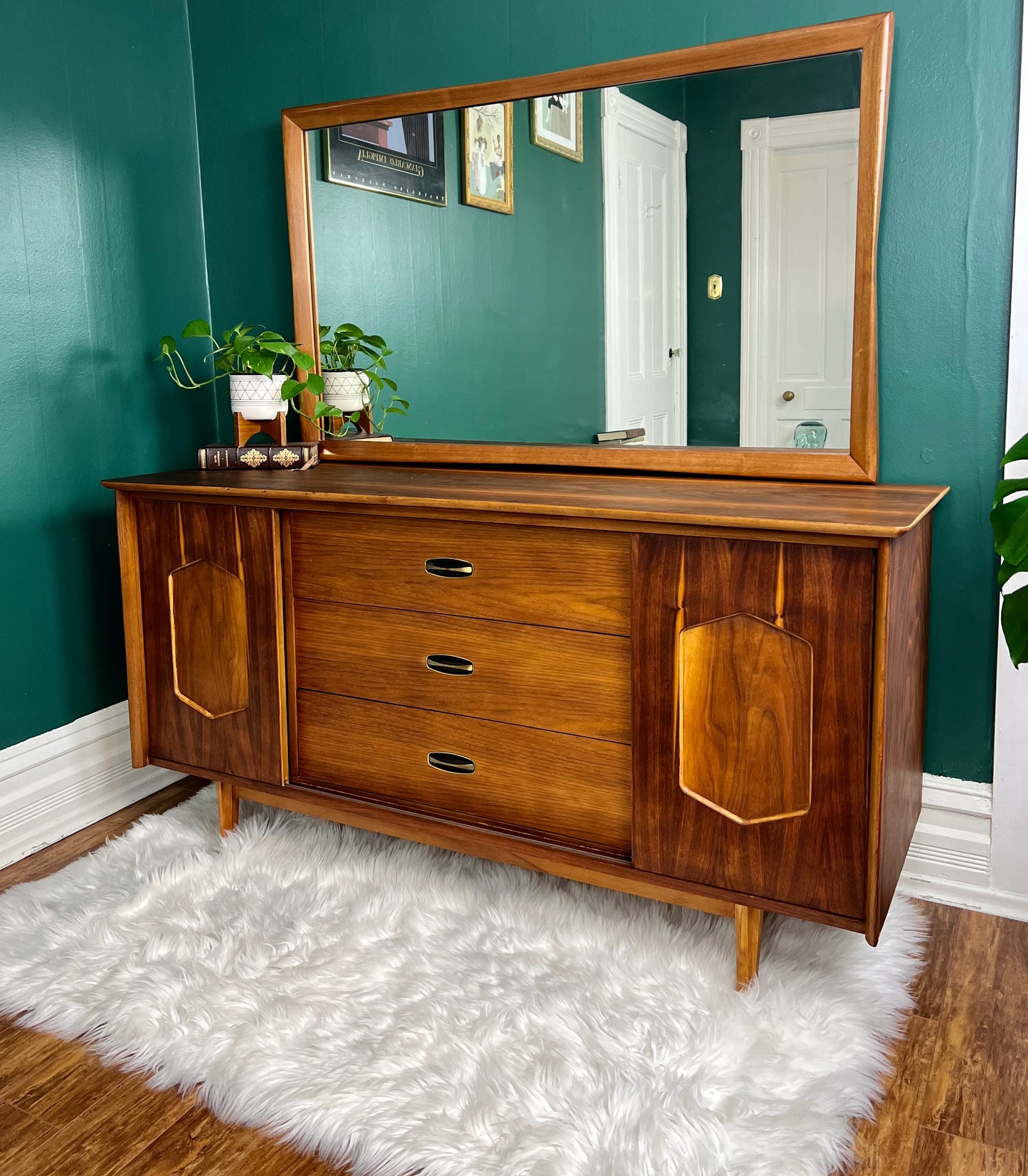 The Larsen Dresser