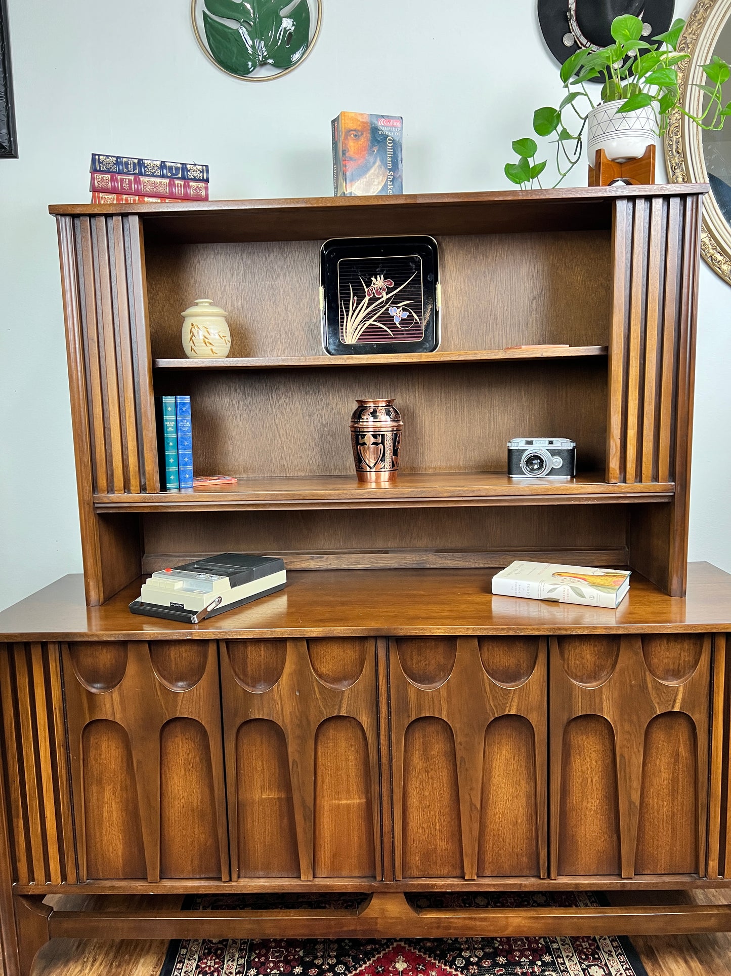 The Holger Hutch