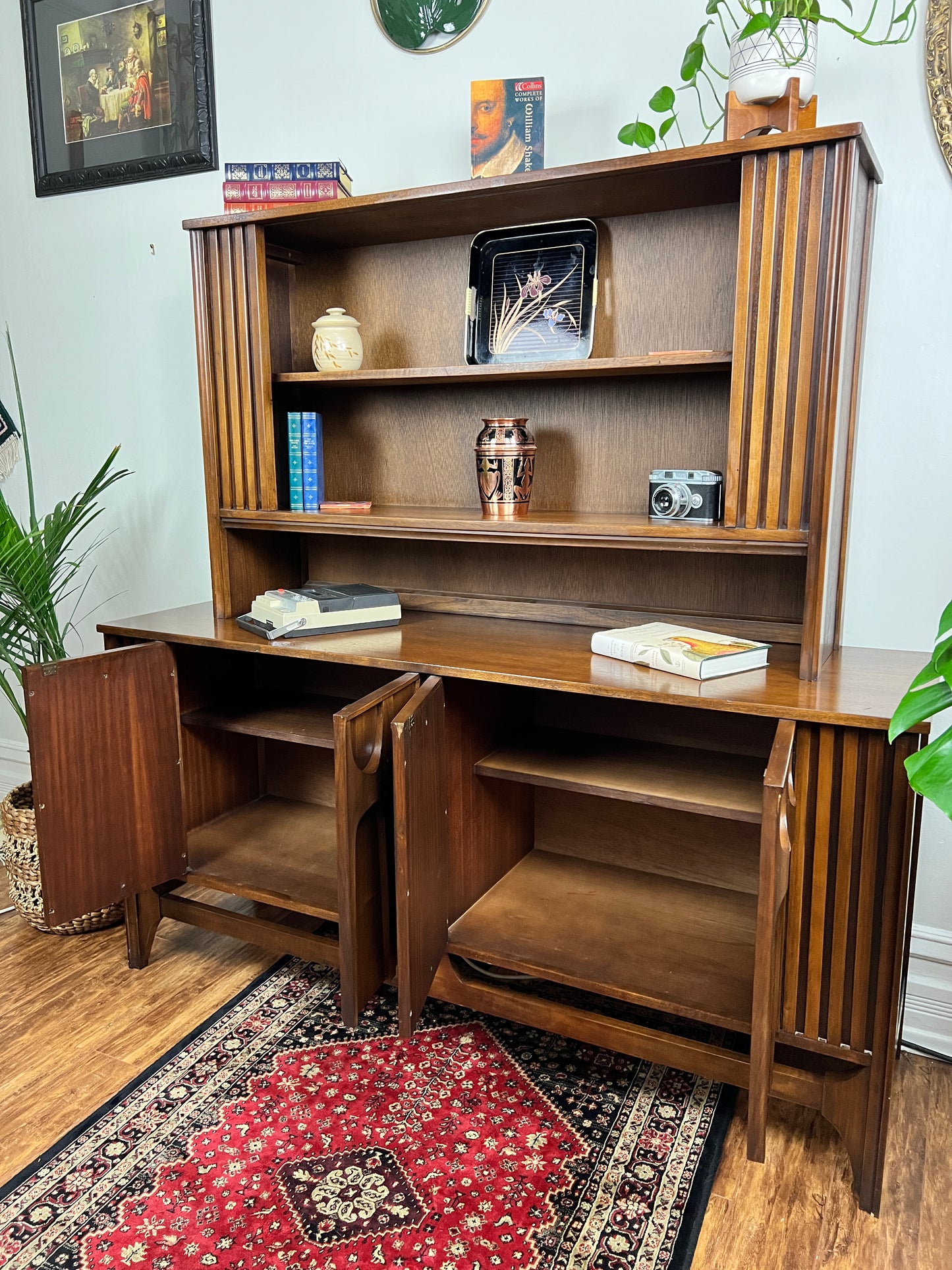The Holger Hutch