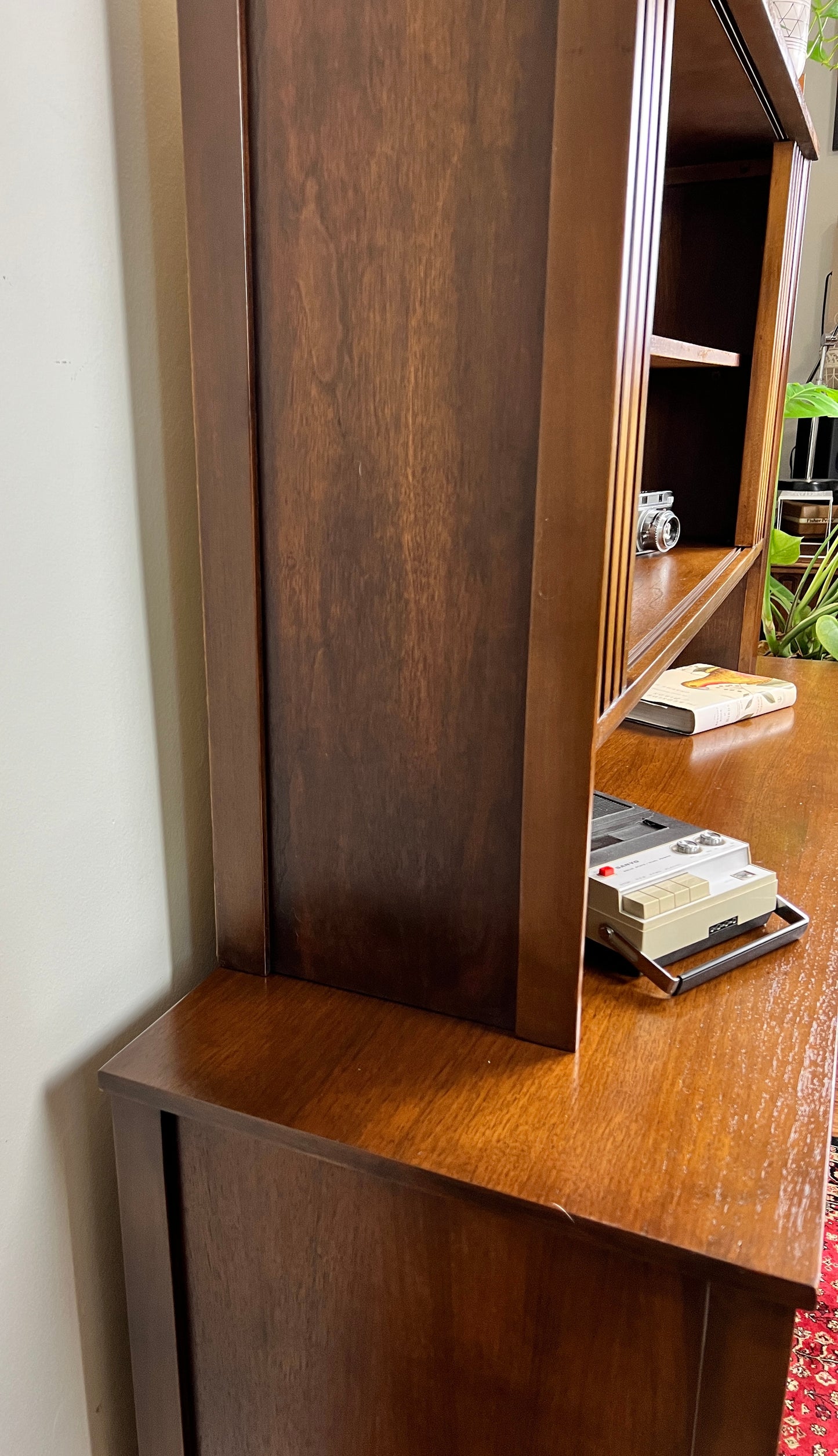The Holger Hutch