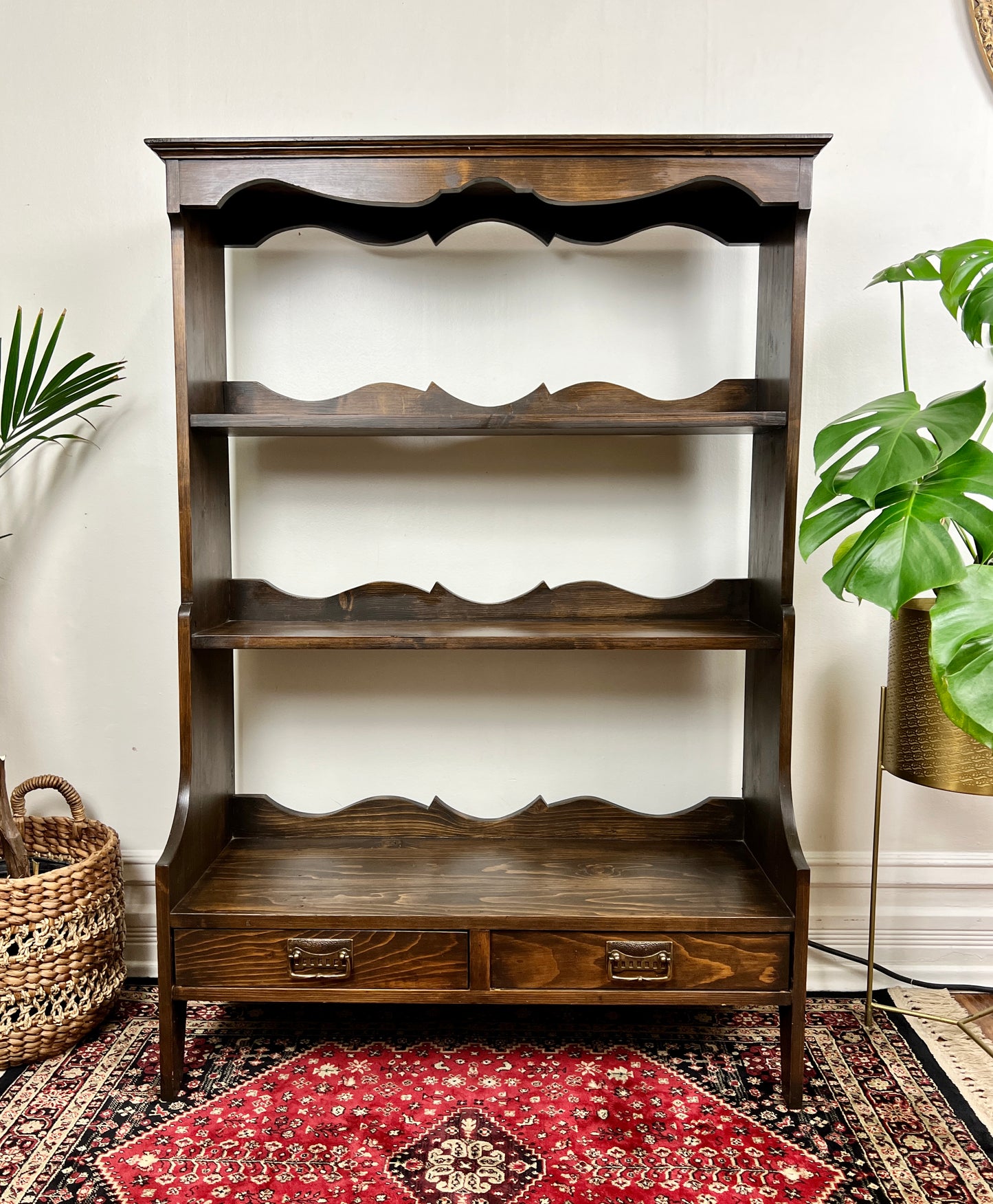 The Aloyse Shelf