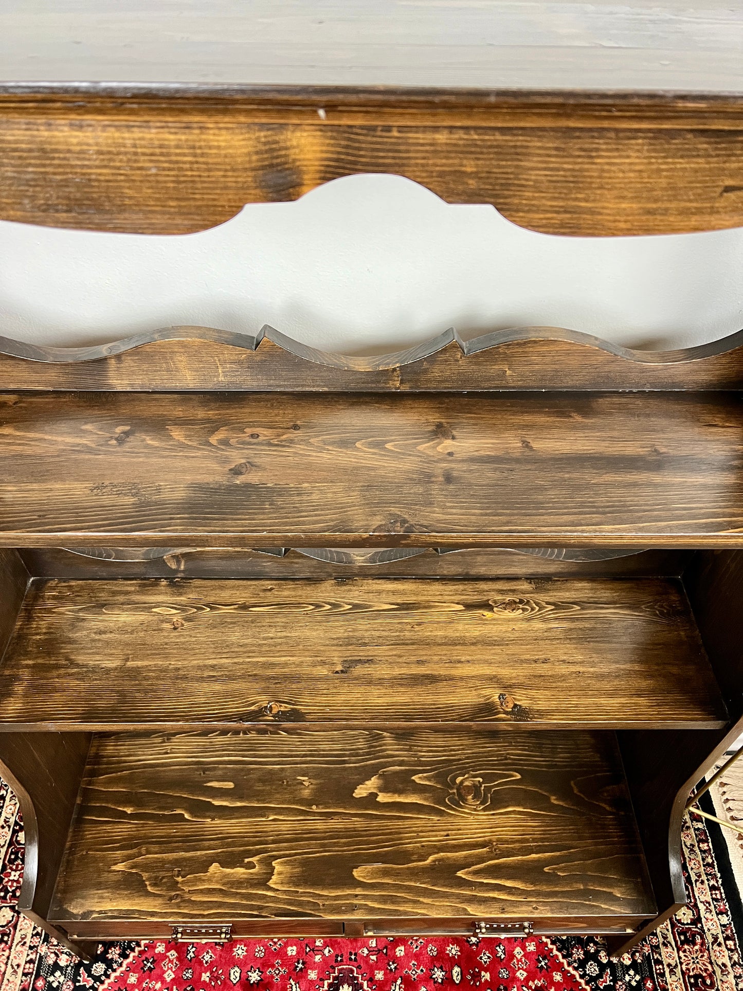 The Aloyse Shelf