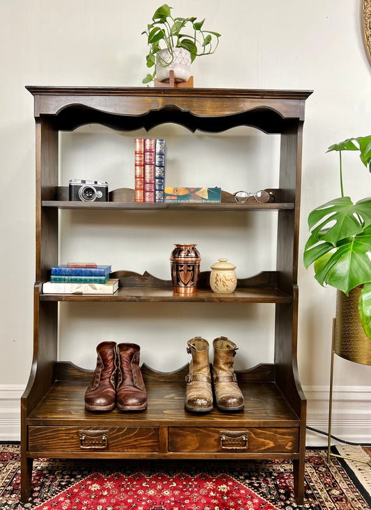 The Aloyse Shelf