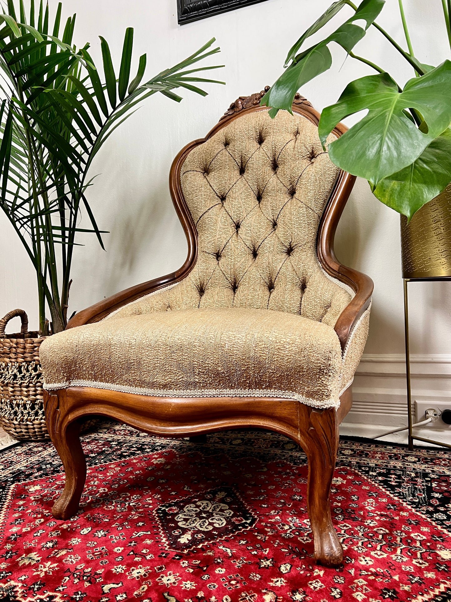 The Hermedes Chair