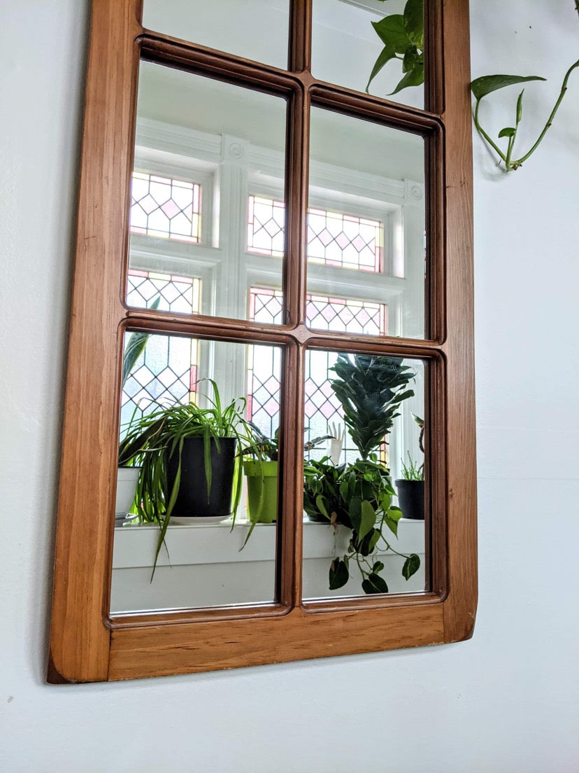 The Ferdinand Mirror