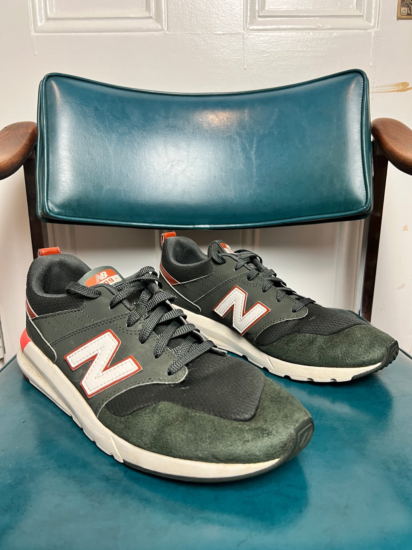 New Balance 009 Shoes