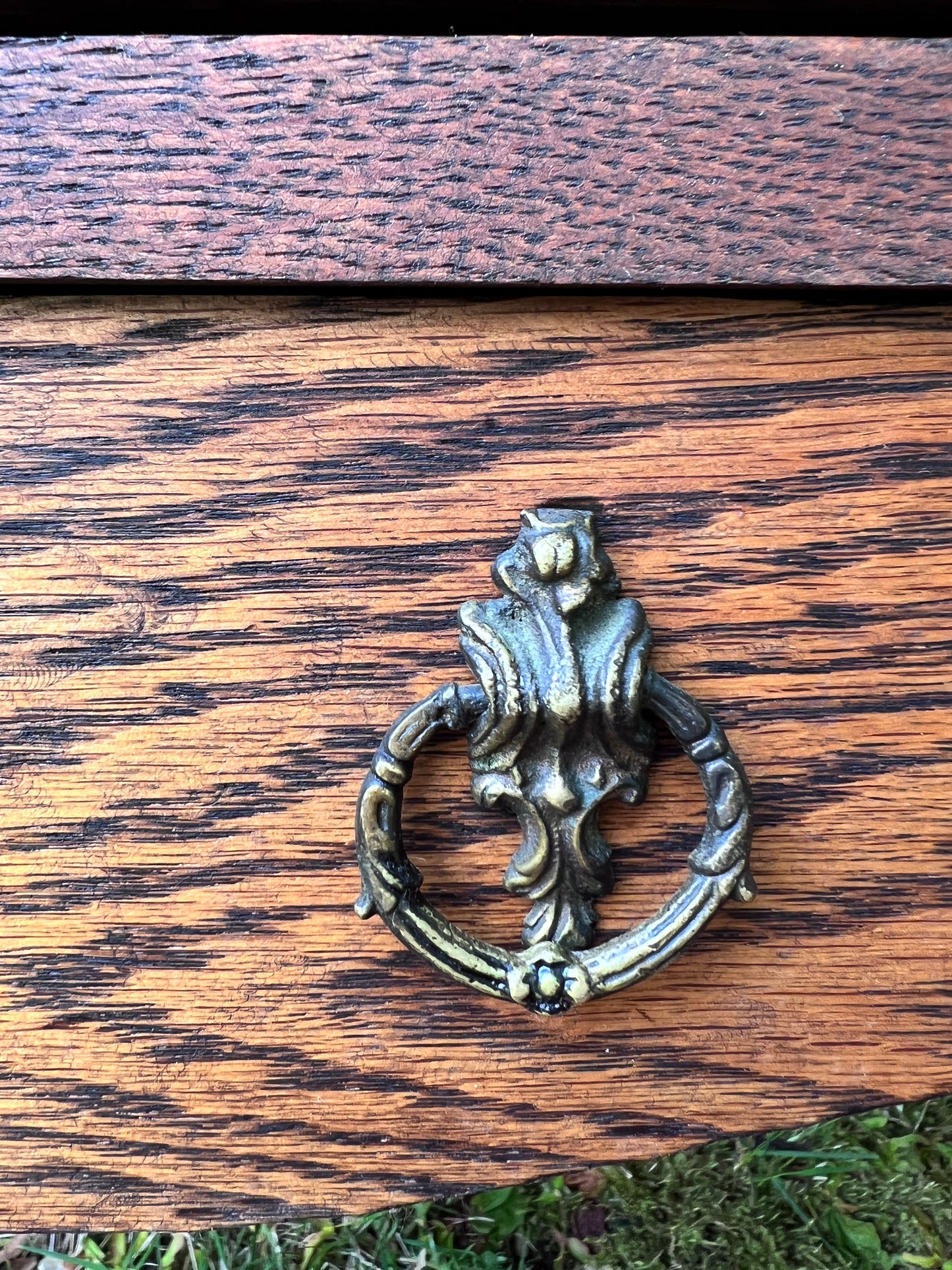 The Edmund Kitchen Island