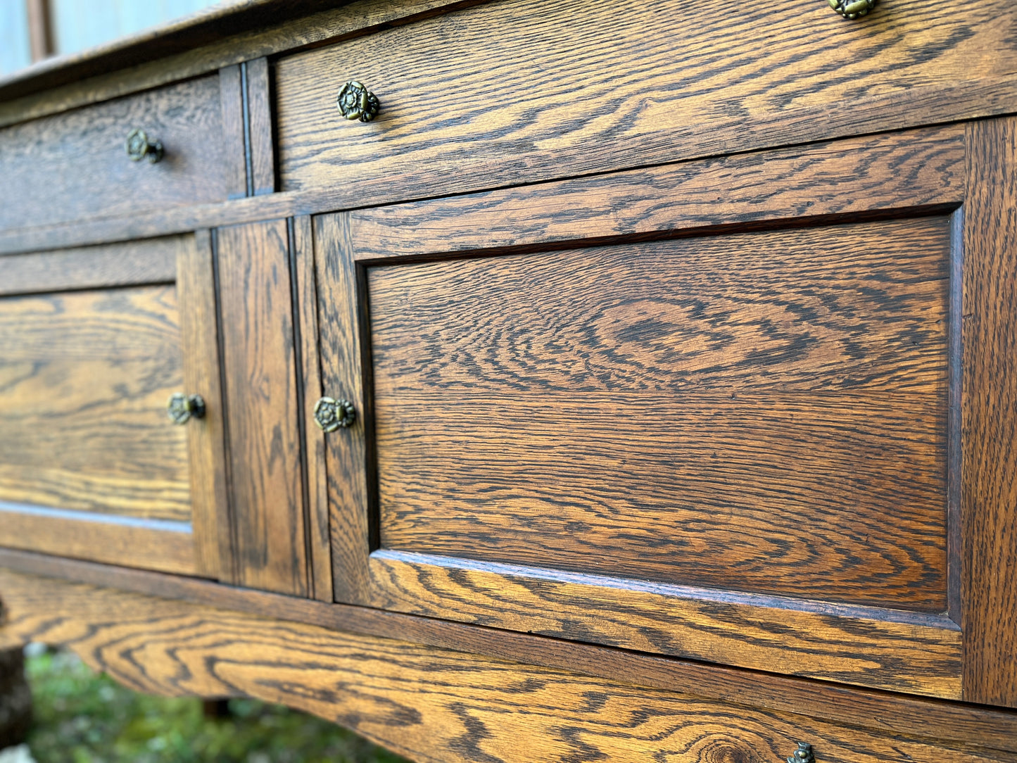 The Edmund Kitchen Island