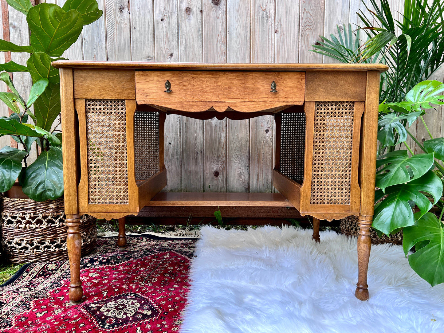 The Kelso Desk