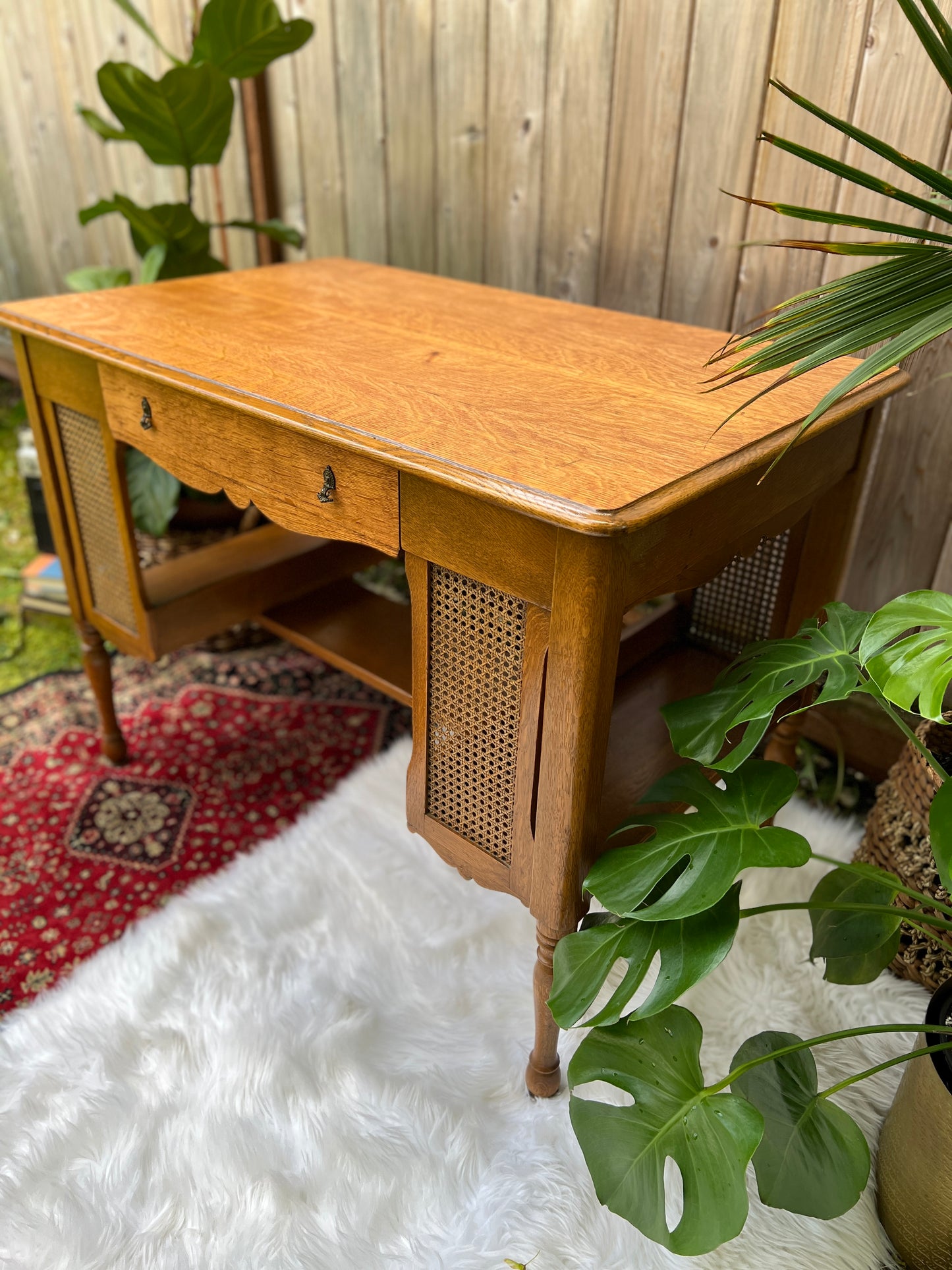 The Kelso Desk