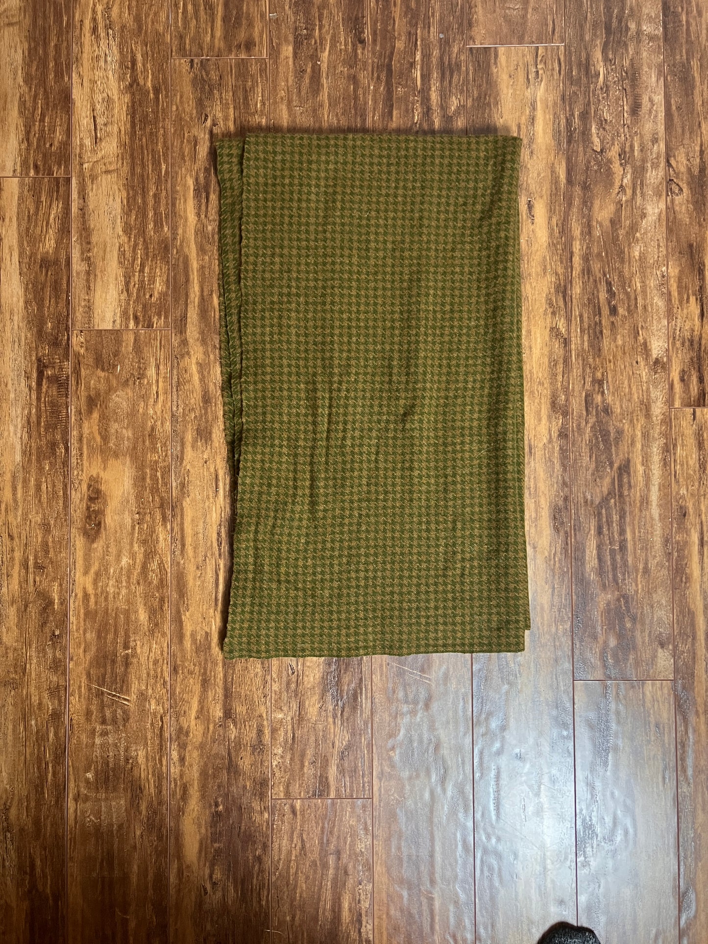 Vintage Wool Houndstooth Scarf