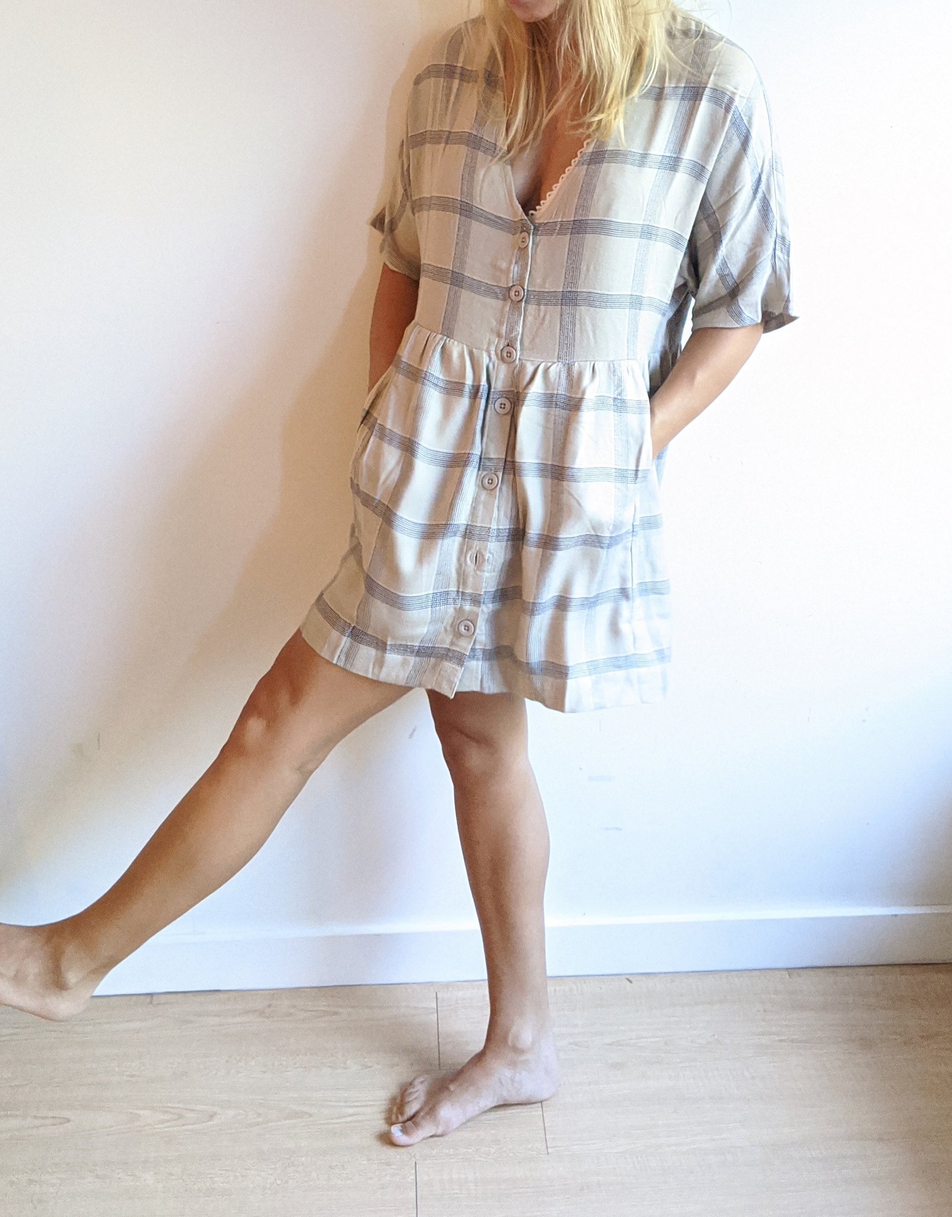 RVCA SUMMER DRESS 90s RETRO STYLE