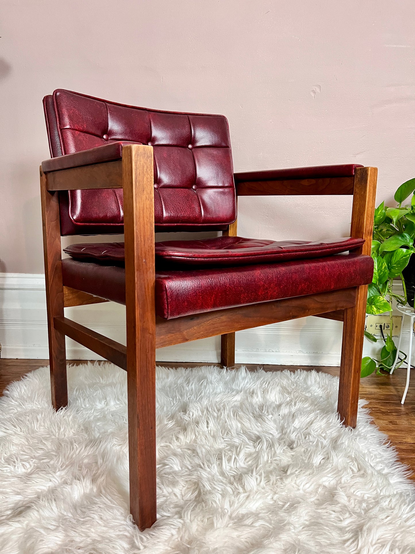 The Sangria Chair