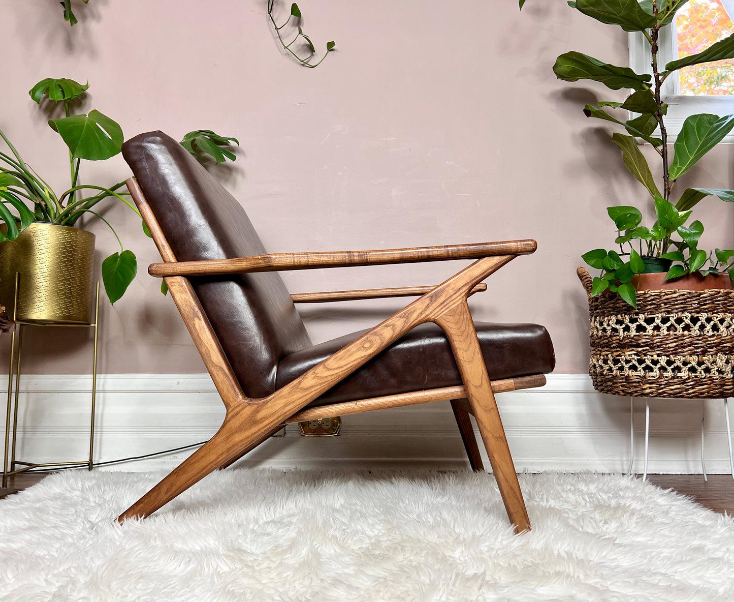 The Zephyr Lounge Chair