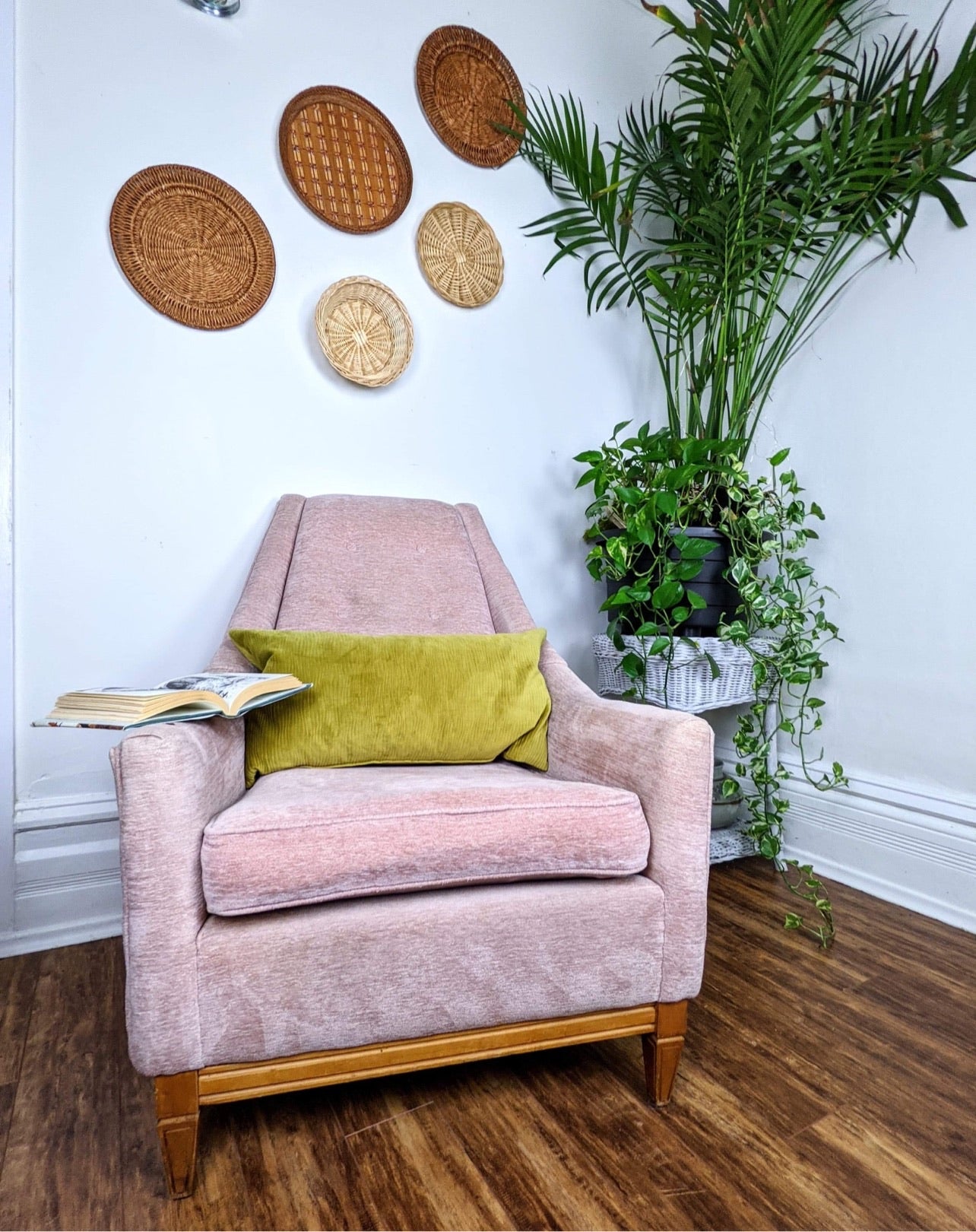 The Simon Salmon Chair