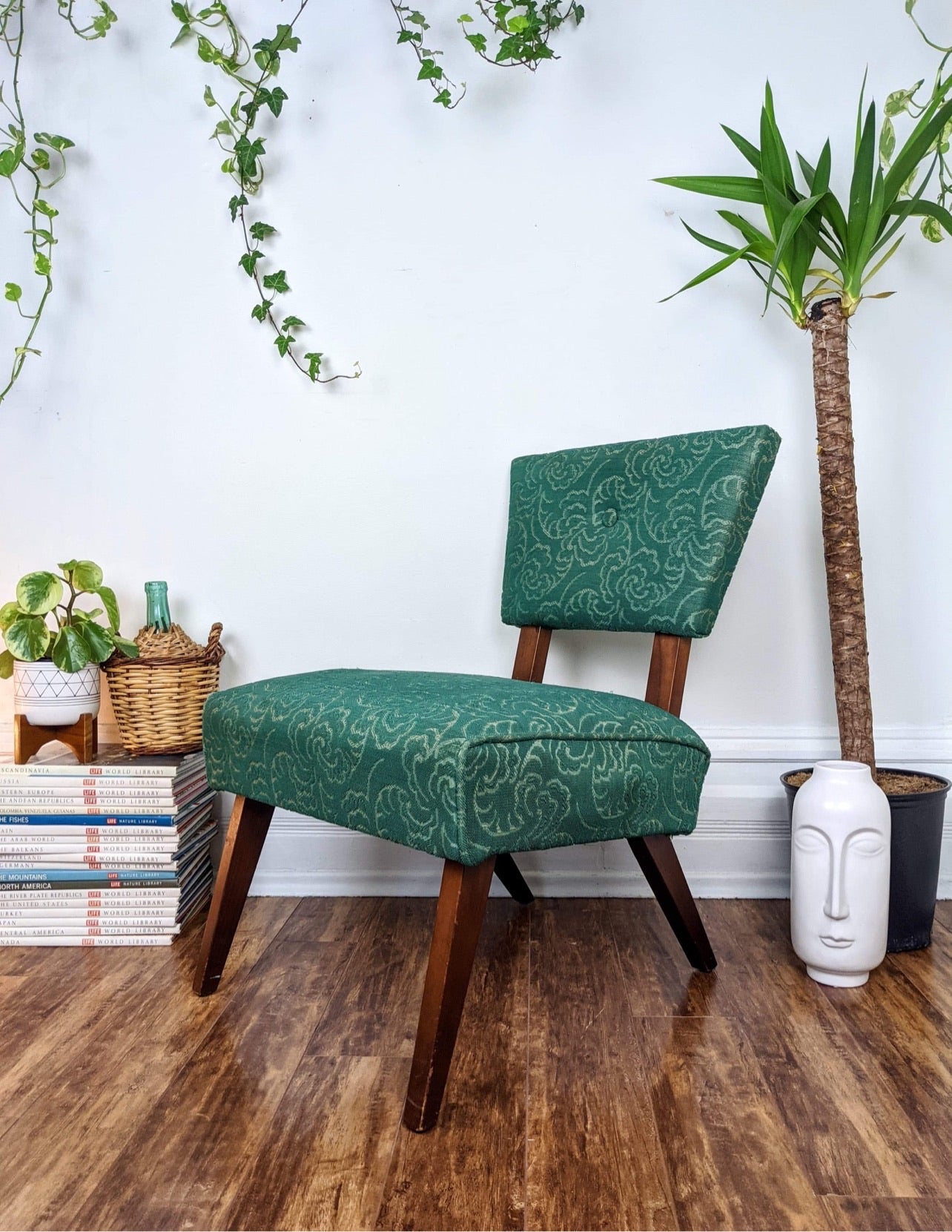 The Emerald Green Chair