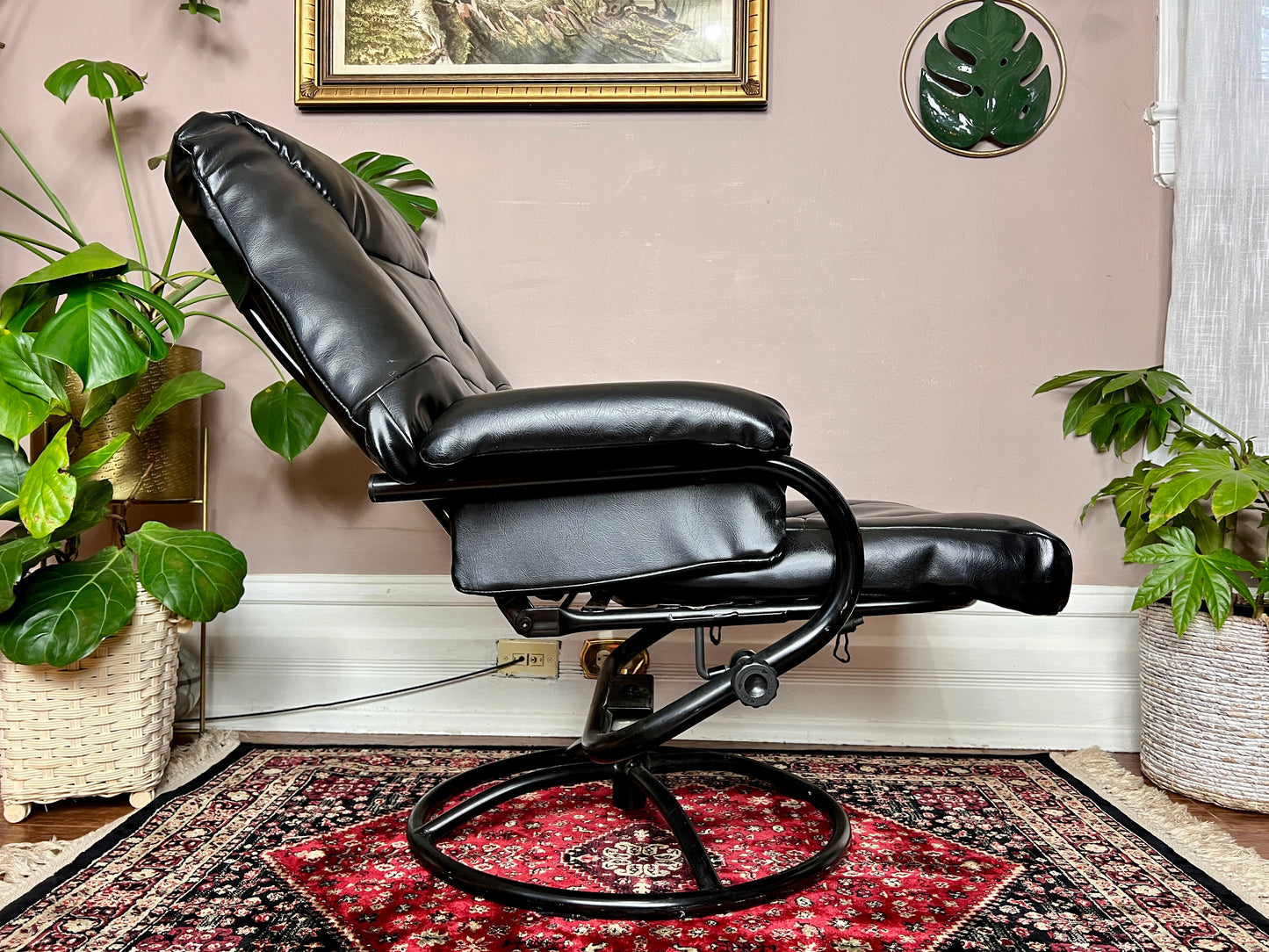 The Jesper Recliner Chair & Ottoman