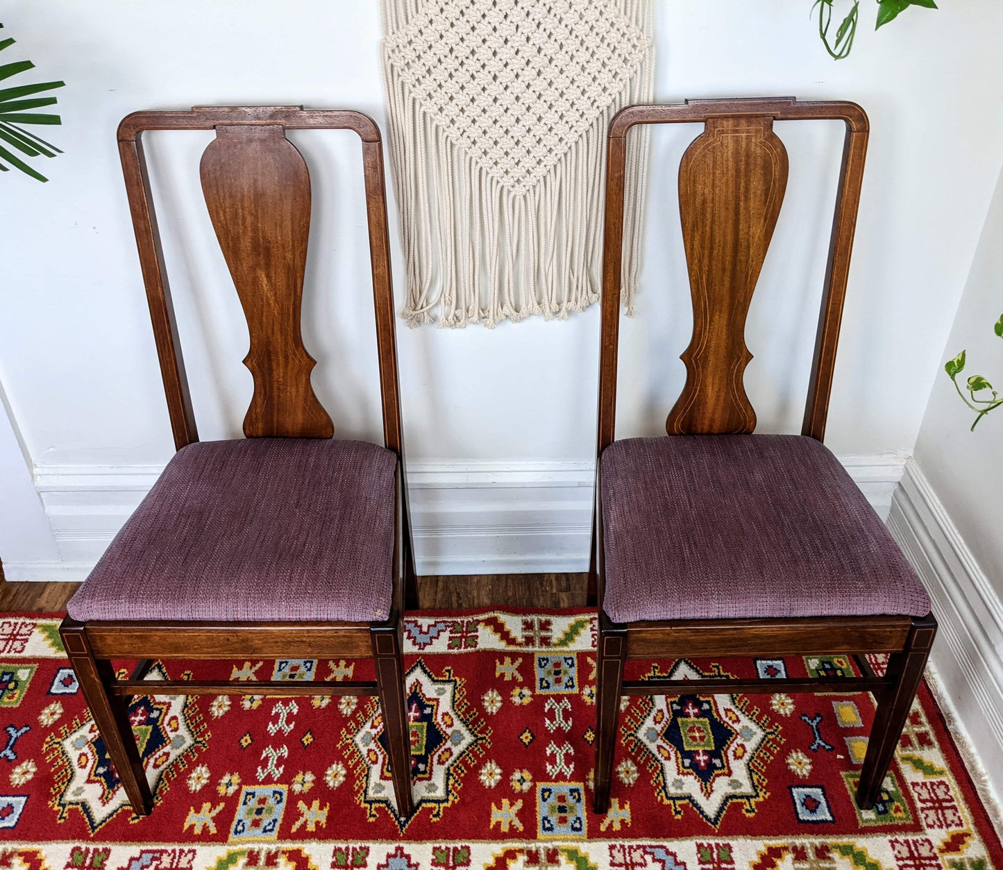 The Amethyst Chairs Without Arms