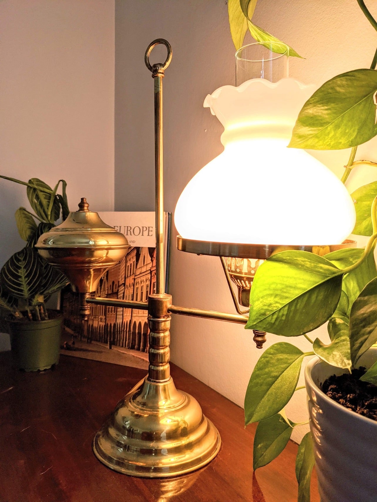 The Scales of Light Lamp