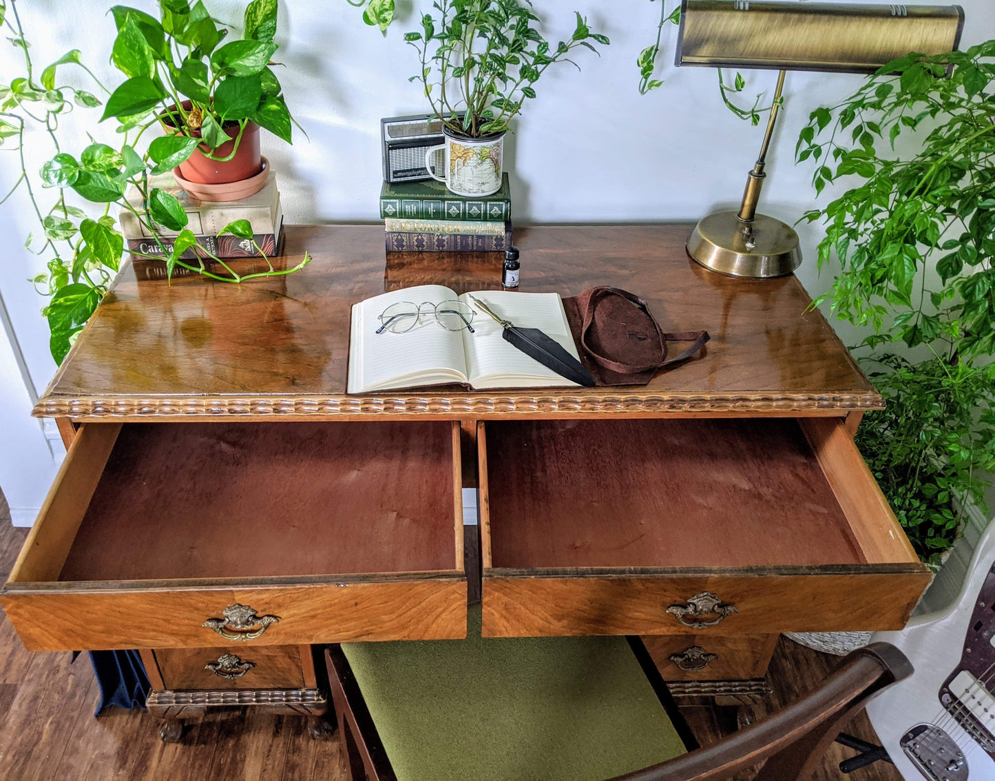 The Delmont Desk