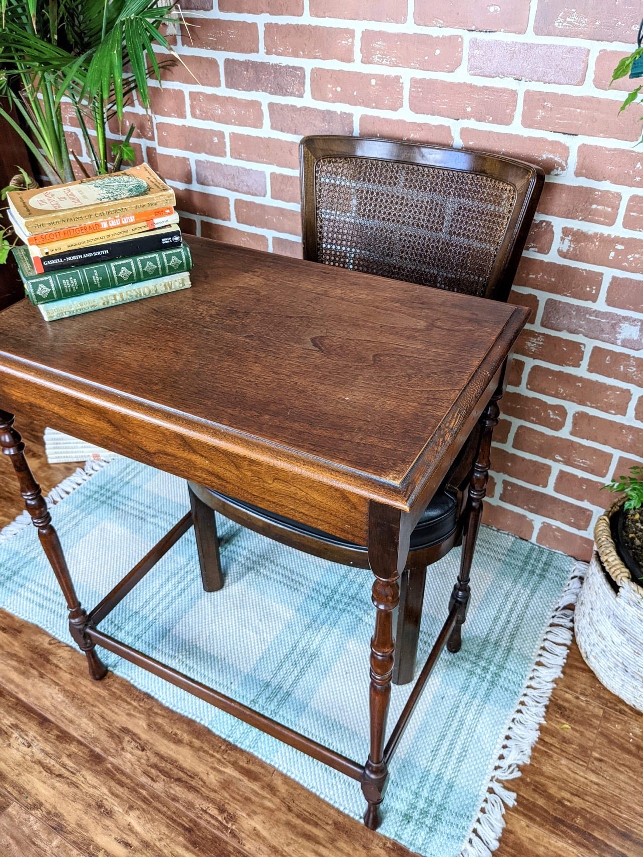 The Prep School Desk