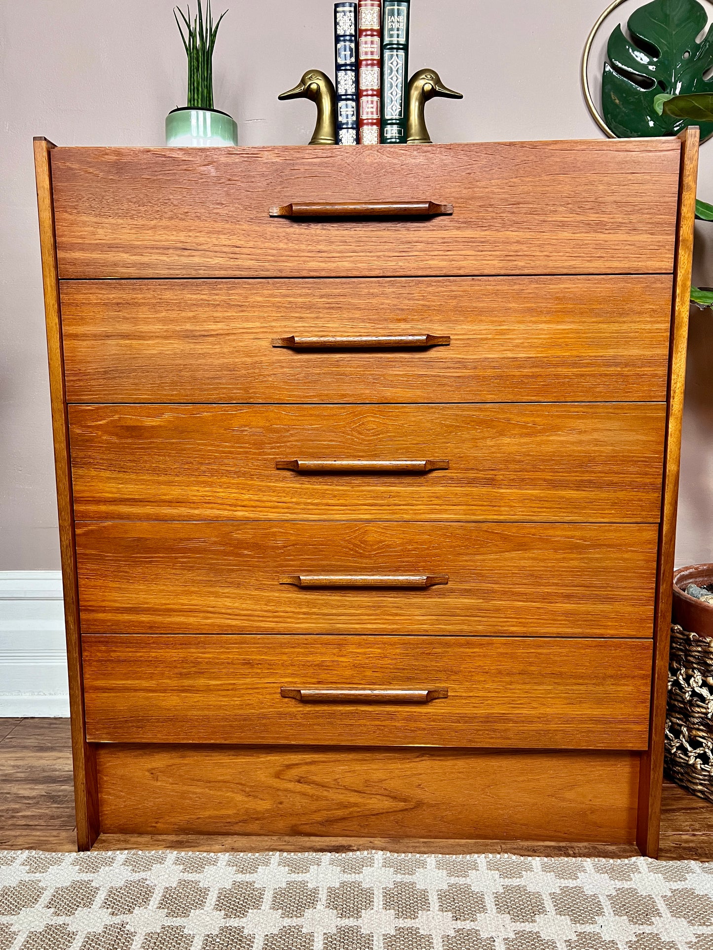 The Valstrom Dresser